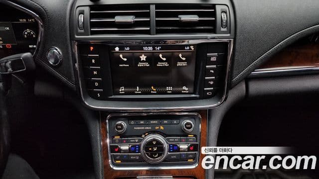 Lincoln Continental 10세대, 2017 16