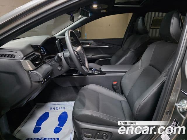 Toyota 캠리 (XV80) 2.5 XLE гибрид, 2025 10