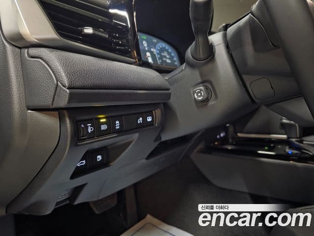 Toyota 캠리 (XV80) 2.5 XLE гибрид, 2025 15