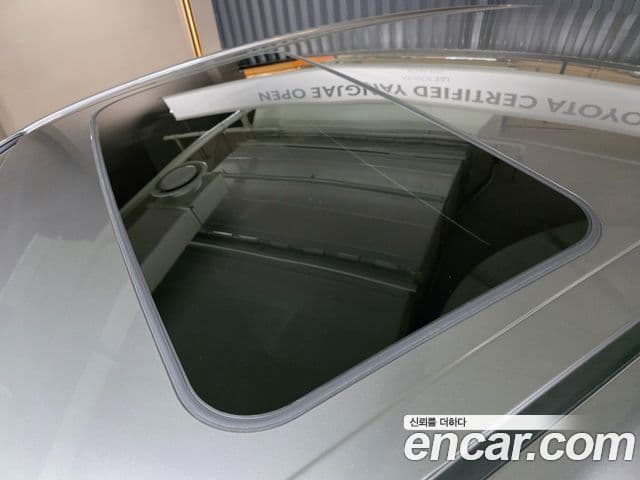 Toyota 캠리 (XV80) 2.5 XLE гибрид, 2025 19