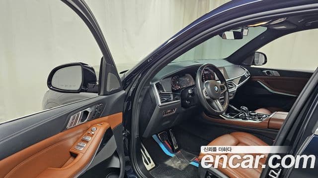 BMW X7 (G07) xDrive 40i M Sport 6인승, 2020 10