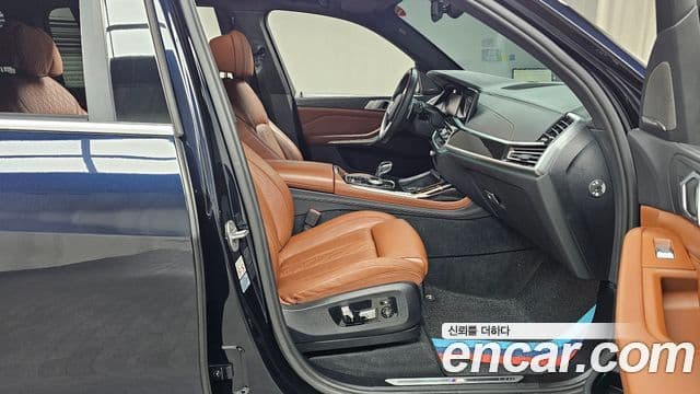 BMW X7 (G07) xDrive 40i M Sport 6인승, 2020 11