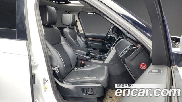 Land Rover Discovery 5 Luxury, 2017 11