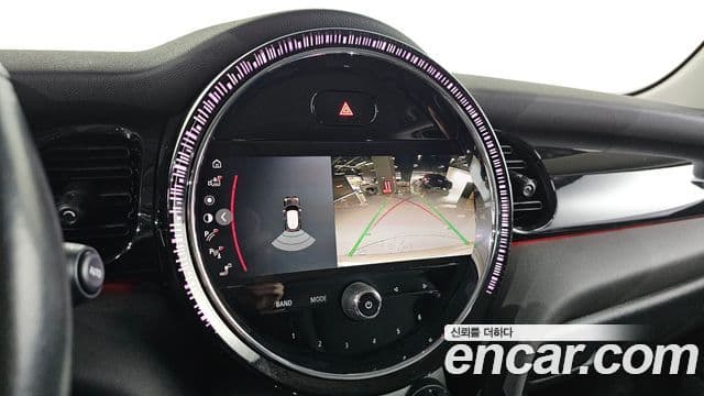 Mini Cooper 3세대, 2024 16