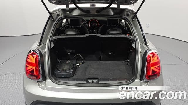 Mini Cooper 3세대, 2024 20