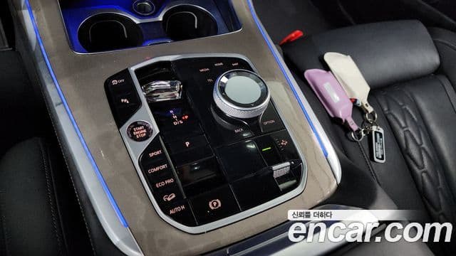 BMW X7 (G07) xDrive 40i Design Pure Excellence 7인승, 2024 9