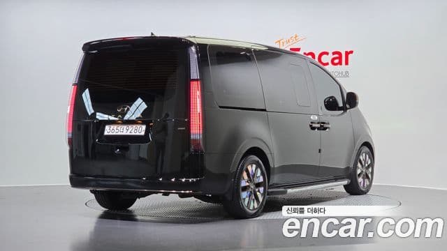 Hyundai Staria Inspiration, 2023 2