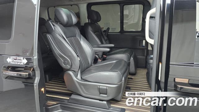 Hyundai Staria Inspiration, 2023 12