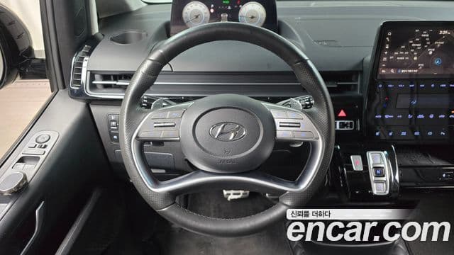 Hyundai Staria Inspiration, 2023 13