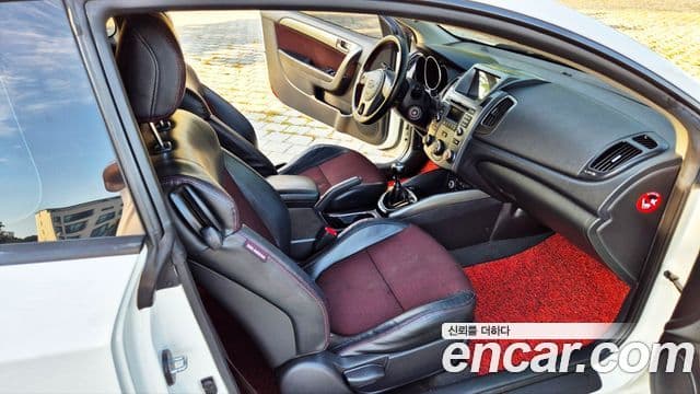 Kia Forte купе Prestige, 2011 15