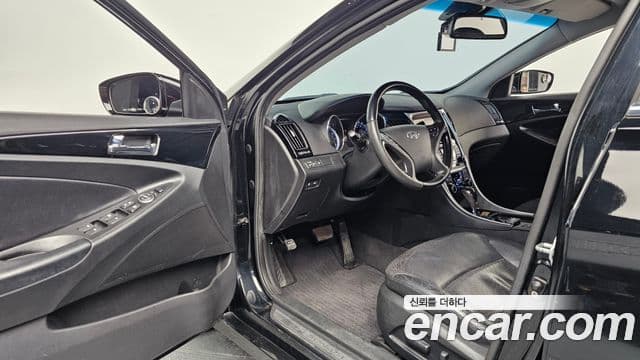 Hyundai YF Sonata люксовая версия, 2010 10