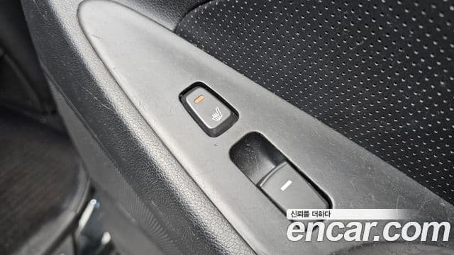 Hyundai YF Sonata люксовая версия, 2010 19