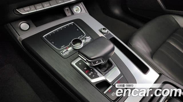 Audi Q5 (FY), 2020 9