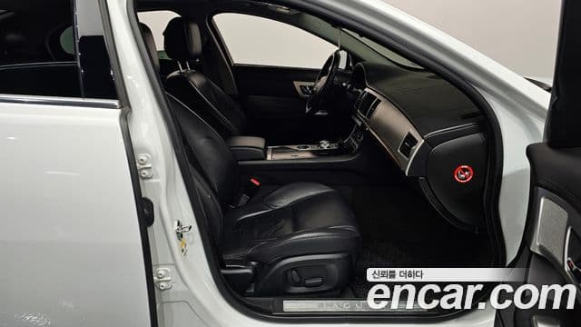 Jaguar New XF X250, 2013 11