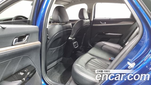 Kia K5 3세대 Signature, 2021 12