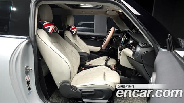 Mini Cooper S 3세대, 2023 10