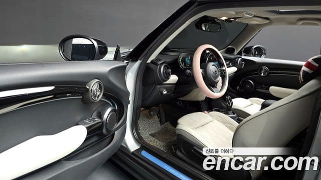 Mini Cooper S 3세대, 2023 11