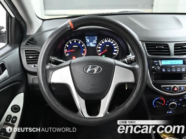 Hyundai Accent(новый кузов / новое поколение) Luxury, 2012 13