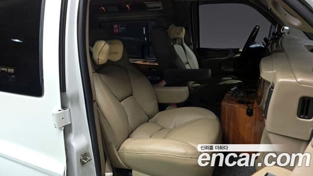 Chevrolet 익스프레스밴, 2004 10