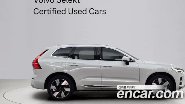 Volvo XC60 2세대 T8 Ultra Bright, 2025 4