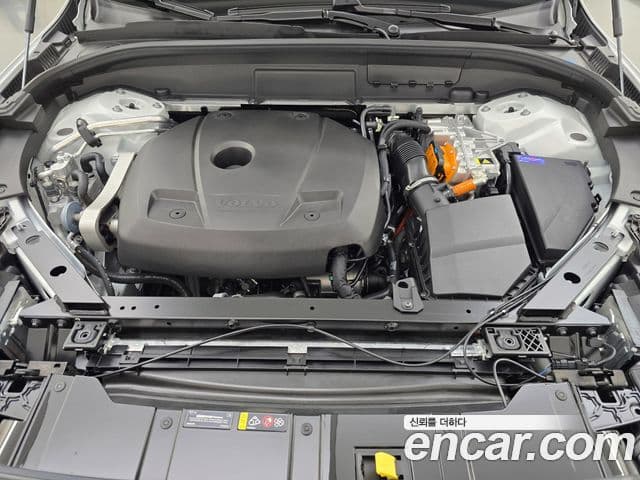 Volvo XC60 2세대 T8 Ultra Bright, 2025 6