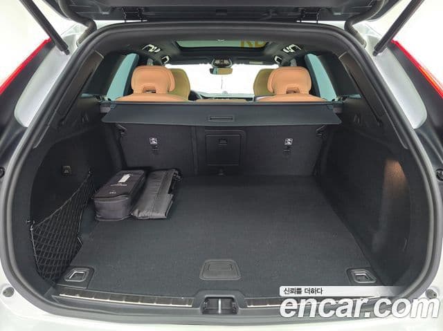 Volvo XC60 2세대 T8 Ultra Bright, 2025 20