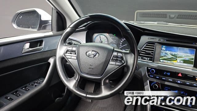 Hyundai LF Sonata гибрид Modern Special, 2017 13