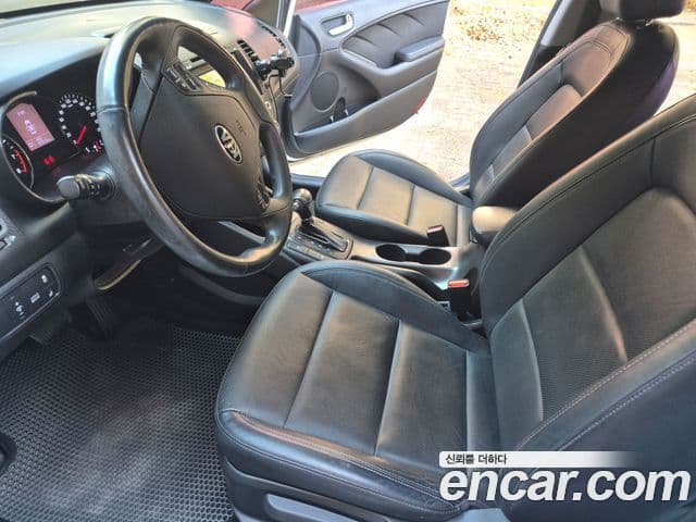 Kia K3 Trendy, 2015 13