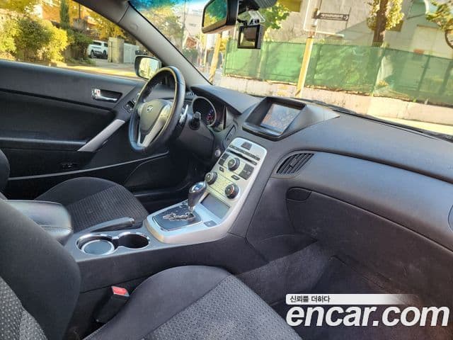 Hyundai Genesis купе 200 турбо D, 2010 7