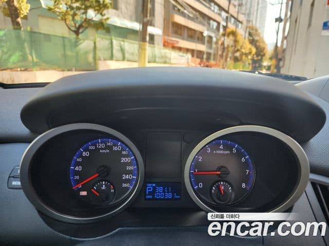 Hyundai Genesis купе 200 турбо D, 2010 8