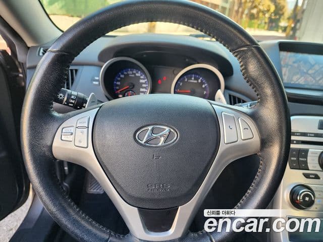 Hyundai Genesis купе 200 турбо D, 2010 17