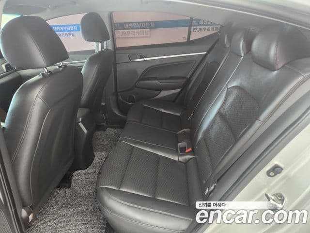 Hyundai The / новый New Avante AD Smart(для аренды), 2019 8