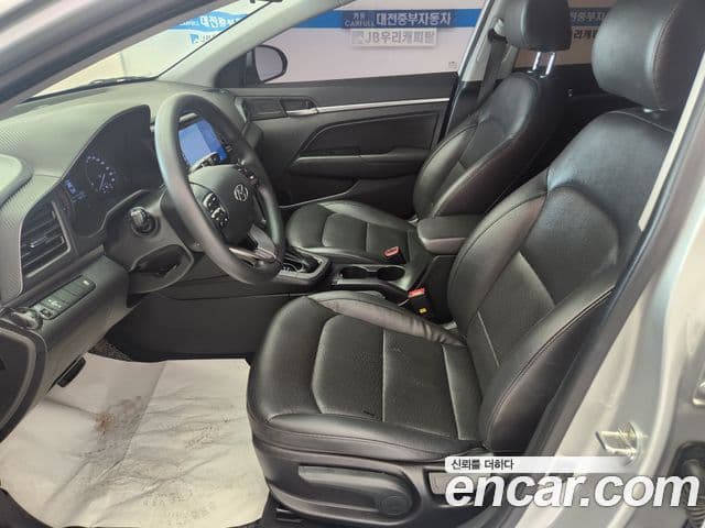 Hyundai The / новый New Avante AD Smart(для аренды), 2019 10