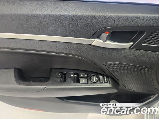 Hyundai The / новый New Avante AD Smart(для аренды), 2019 11