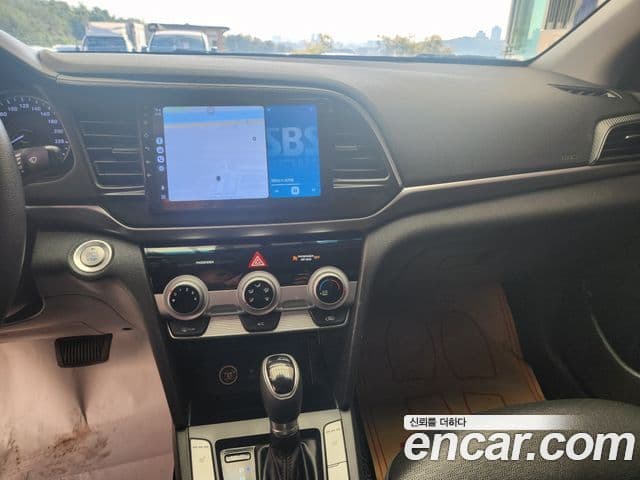 Hyundai The / новый New Avante AD Smart(для аренды), 2019 14