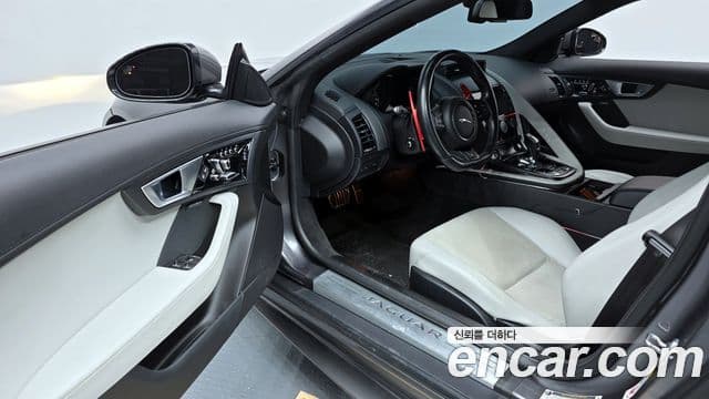 Jaguar F-TYPE X152, 2016 11