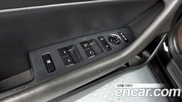 Hyundai LF Sonata Special, 2016 11