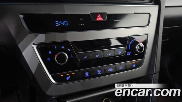 Hyundai LF Sonata Special, 2016 15