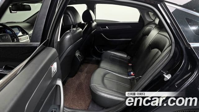 Hyundai LF Sonata Special, 2016 18