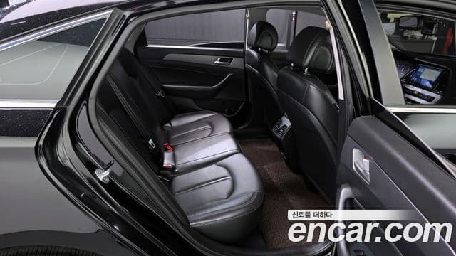 Hyundai LF Sonata Special, 2016 19