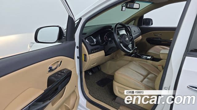 Kia All New Carnival Noblesse, 2018 10