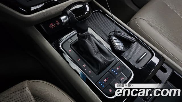 Kia All New Carnival Noblesse, 2015 9