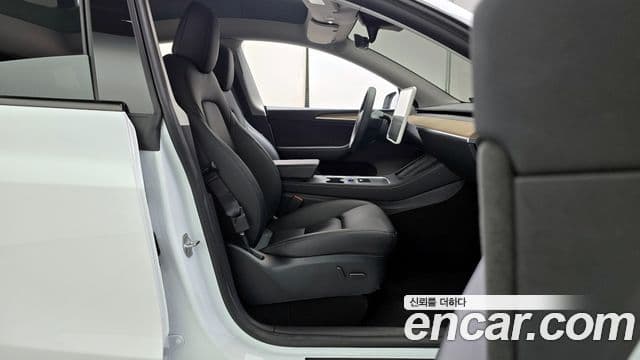 Tesla модель Y, 2023 10