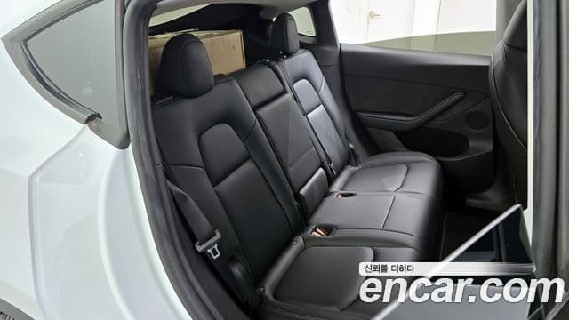 Tesla модель Y, 2023 13