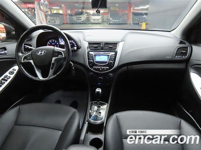 Hyundai Accent(новый кузов / новое поколение) Modern, 2015 7