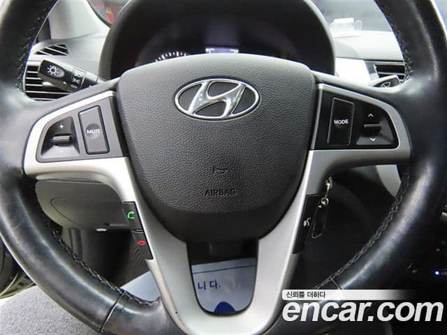 Hyundai Accent(новый кузов / новое поколение) Modern, 2015 13