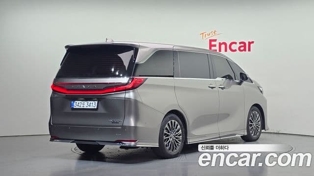 Lexus LM 2세대 500h Royal, 2025 2