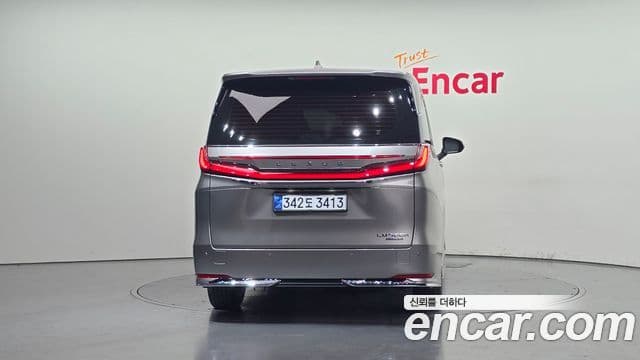 Lexus LM 2세대 500h Royal, 2025 4