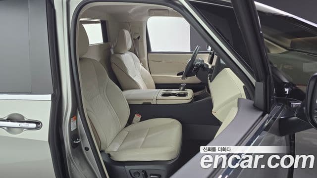 Lexus LM 2세대 500h Royal, 2025 12