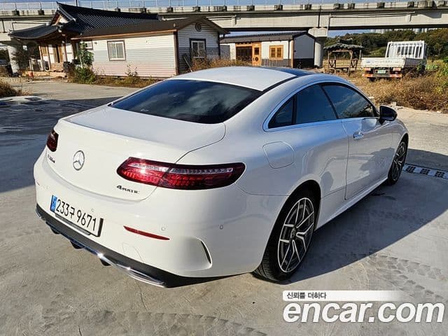 Mercedes-Benz E-класс W213 E300d 4MATIC купе, 2023 4